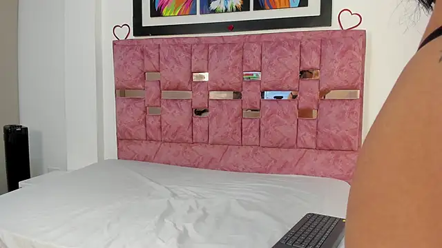 abella lov online show from 10-20-25, 12:27