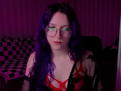 Snapshot of violet-siren-x chatting on 05-28-26, 05:54 violet-siren-x online show from 05-28-26, 05:54
