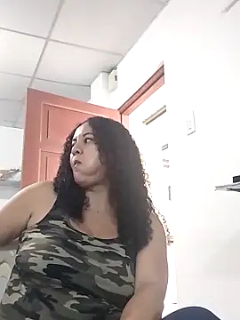 MEYBELLATINA online show from 02-21-26, 10:00