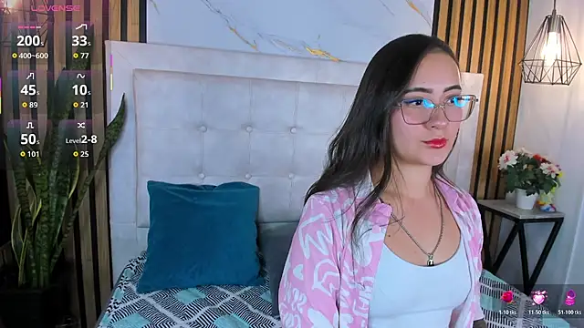 Honey noir online show from 11-11-25, 10:43