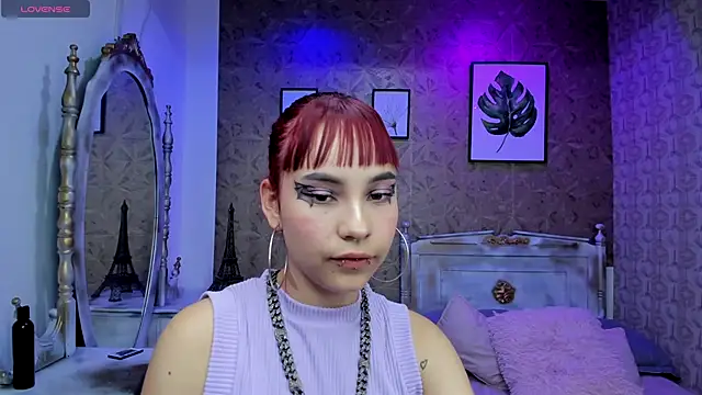 Megane whitte online show from 10-05-25, 04:00