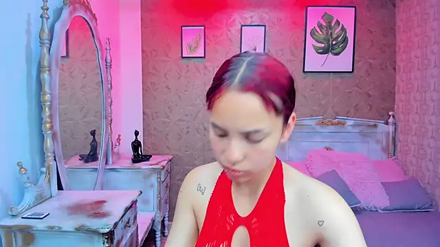 Megane whitte online show from 11-03-25, 07:26