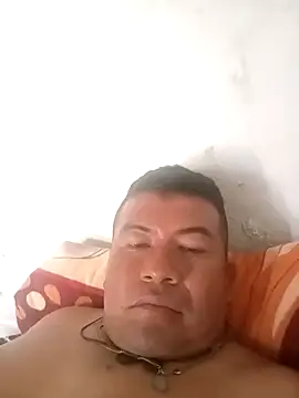 Snapshot of 30-zulefabiansolarte chatting on 10-04-25, 07:01 30-zulefabiansolarte online show from 10-04-25, 07:01