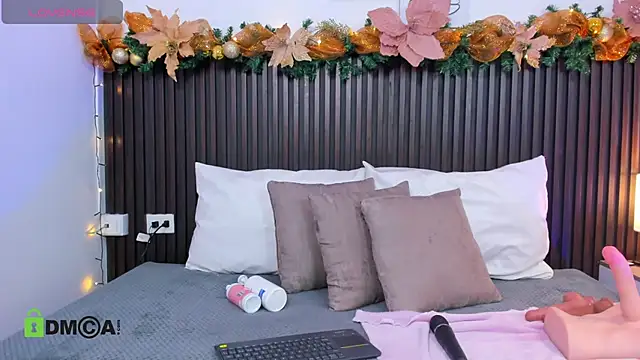 alahia mellers online show from 12-15-25, 04:06