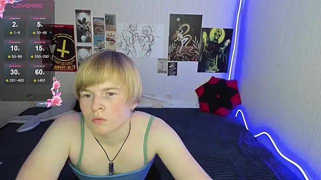 Cattie w  online show from 12-19-25, 01:12