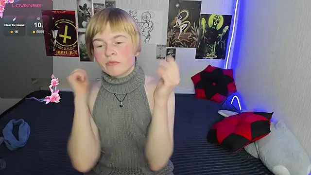 Cattie w  online show from 12-20-25, 01:12