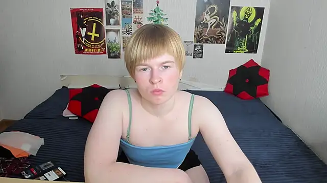 Cattie w  online show from 04-11-26, 01:21