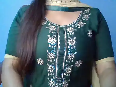 LOVELY SUKOON online show from 10-13-25, 04:23