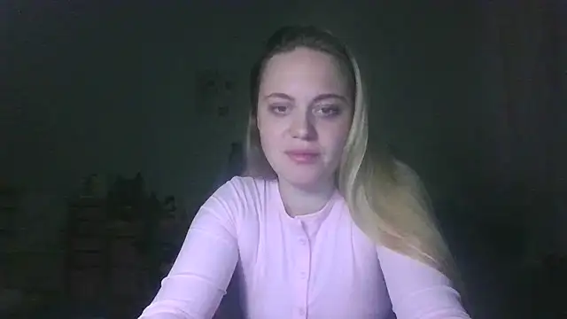 Snapshot of Cynoraye chatting on 02-23-26, 08:06 Cynoraye online show from 02-23-26, 08:06