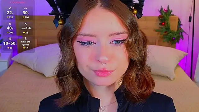 Snapshot of _Amelia_Shine_ chatting on 11-20-25, 12:33 Amelia Shine online show from 11-20-25, 12:33