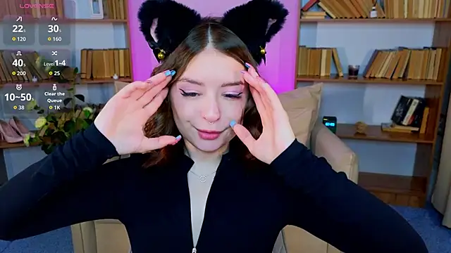 Snapshot of _Amelia_Shine_ chatting on 11-30-25, 02:48 Amelia Shine online show from 11-30-25, 02:48