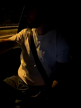 Snapshot of Jasonsnzuk chatting on 10-23-25, 06:28 Jasonsnzuk online show from 10-23-25, 06:28