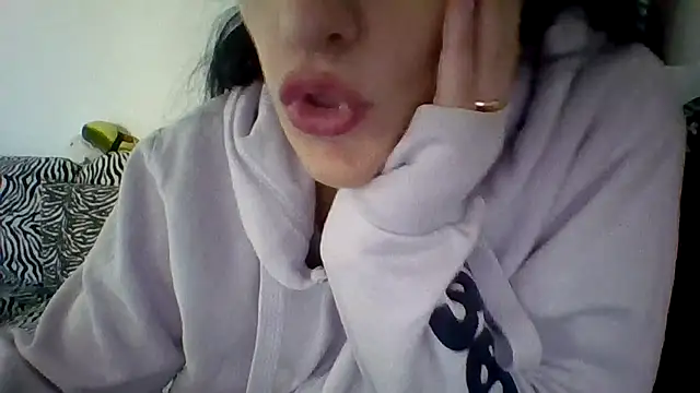 Estrella7x online show from 10-27-25, 07:45