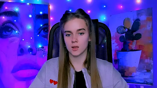 JuneWoods online show from 12-22-25, 06:21