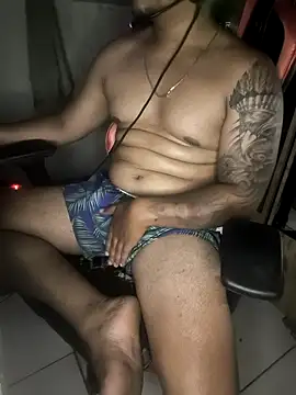 Snapshot of gtzmoreno chatting on 11-16-25, 05:13 gtzmoreno online show from 11-16-25, 05:13