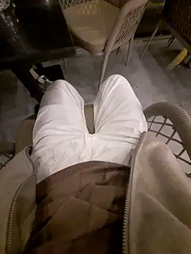 Snapshot of herkes26 chatting on 12-15-25, 05:50 herkes26 online show from 12-15-25, 05:50