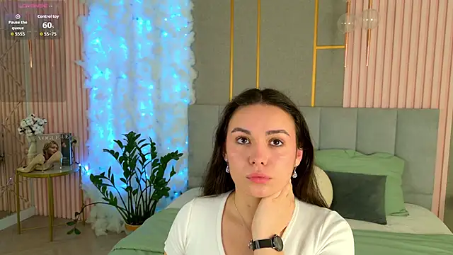 Snapshot of GabiBatista chatting on 05-14-26, 05:03 GabiBatista online show from 05-14-26, 05:03
