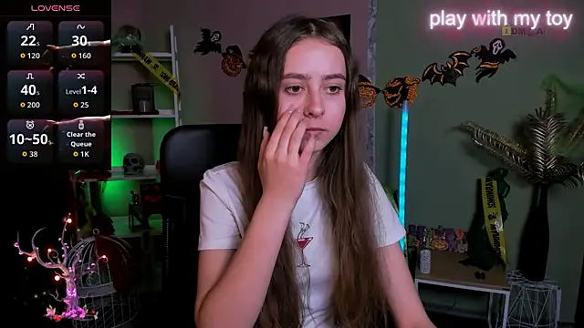 rebecca smile online show from 10-29-25, 01:24