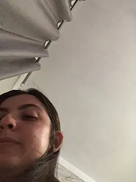 Snapshot of larj021bb chatting on 02-02-26, 12:42 larj021bb online show from 02-02-26, 12:42