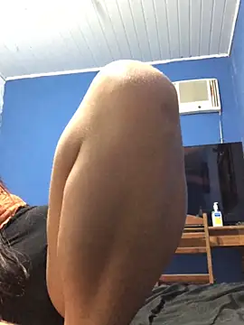 Snapshot of larj021bb chatting on 02-08-26, 12:25 larj021bb online show from 02-08-26, 12:25