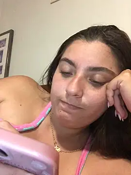 Snapshot of larj021bb chatting on 02-25-26, 10:41 larj021bb online show from 02-25-26, 10:41