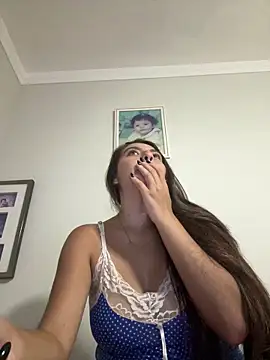 Snapshot of larj021bb chatting on 04-07-26, 11:37 larj021bb online show from 04-07-26, 11:37