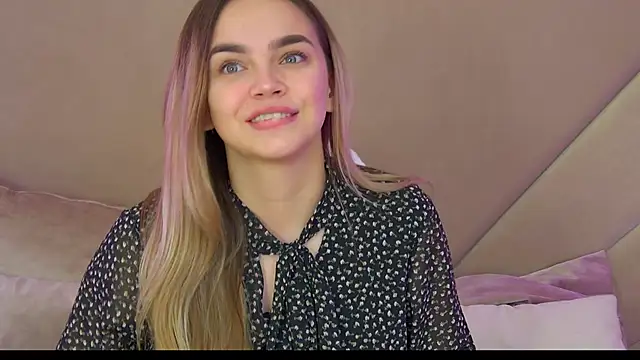 AnitaVenture online show from 11-12-25, 04:24