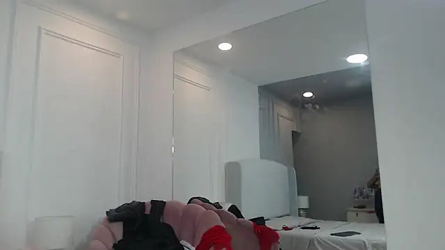 ChantalGarner online show from 10-16-25, 12:50