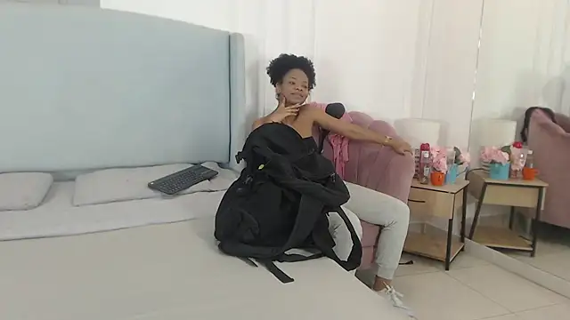 ChantalGarner online show from 02-05-26, 01:16