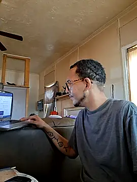 ThrowedWorldWide online show from 12-03-25, 02:37