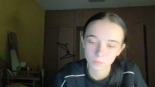 Emilia Light online show from 10-14-25, 06:52