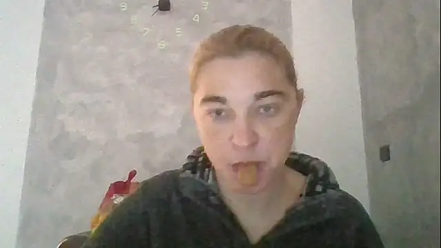 GoldenAngelMilf online show from 12-20-25, 07:37