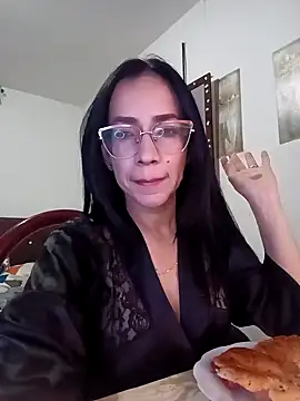 YaraDuartee online show from 10-15-25, 12:55