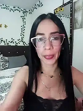 YaraDuartee online show from 03-04-26, 01:33