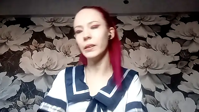 Snapshot of LiaCusson chatting on 09-27-25, 03:11 LiaCusson online show from 09-27-25, 03:11