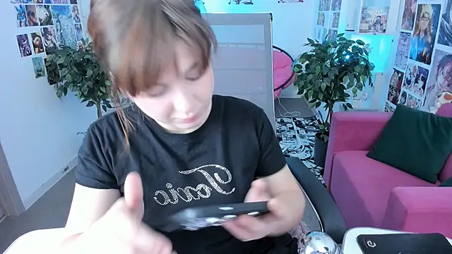 FameyBlum online show from 10-15-25, 08:25