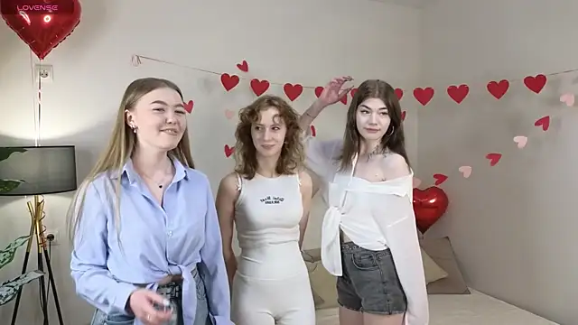 TwixieGuo online show from 02-15-26, 12:25