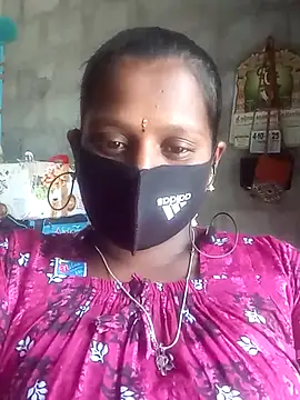 Snapshot of Tamil_Hot_Sandy chatting on 10-05-25, 06:01 Tamil Hot Sandy online show from 10-05-25, 06:01