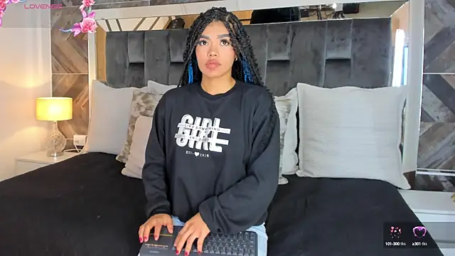 NaylaGrey online show from 10-09-25, 11:41