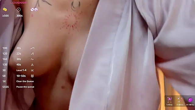 AmyVilvet  online show from 04-05-26, 10:40