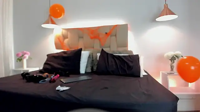 Snapshot of Angelina_Roa chatting on 11-04-25, 02:16 Angelina Roa online show from 11-04-25, 02:16