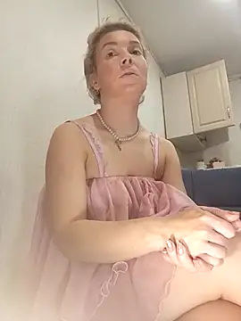 Snapshot of Conny_Shellie chatting on 12-20-25, 08:49 Conny Shellie online show from 12-20-25, 08:49