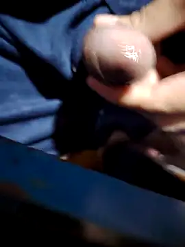 Snapshot of Sir_clouden chatting on 10-31-25, 02:12 Sir clouden online show from 10-31-25, 02:12