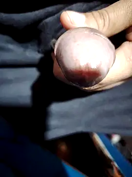 Snapshot of Sir_clouden chatting on 11-08-25, 07:45 Sir clouden online show from 11-08-25, 07:45