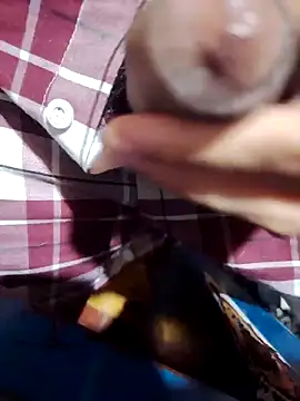 Snapshot of Sir_clouden chatting on 11-18-25, 12:05 Sir clouden online show from 11-18-25, 12:05