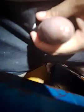 Snapshot of Sir_clouden chatting on 11-22-25, 04:22 Sir clouden online show from 11-22-25, 04:22