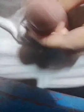 Snapshot of Sir_clouden chatting on 11-28-25, 02:14 Sir clouden online show from 11-28-25, 02:14