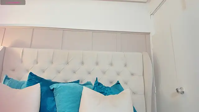 sofi laane online show from 11-19-25, 11:43