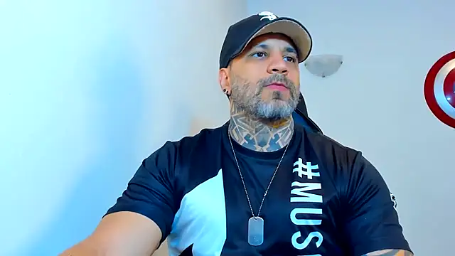 Snapshot of JoshRigby chatting on 06-22-26, 07:33 JoshRigby online show from 06-22-26, 07:33