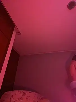 Snapshot of zamir333 chatting on 10-26-25, 11:16 zamir333 online show from 10-26-25, 11:16